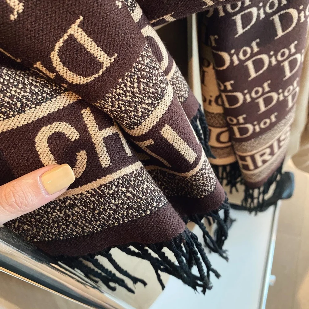 ✨🎊Authentic 💎Dior scarf